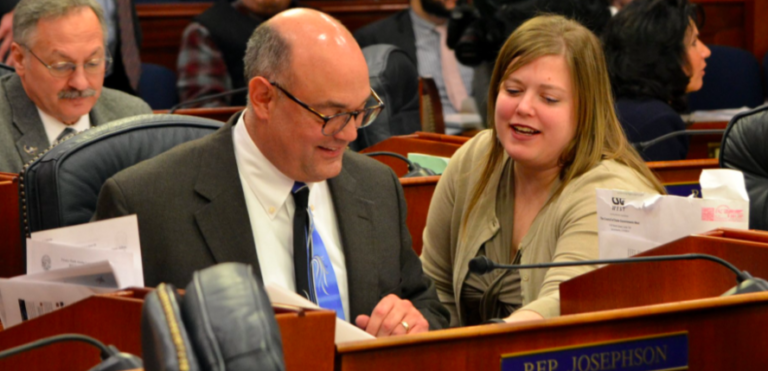 Production-killing oil tax bill advances in the House