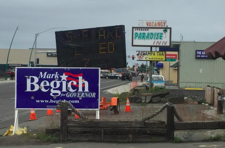 Neon palm tree auction flops