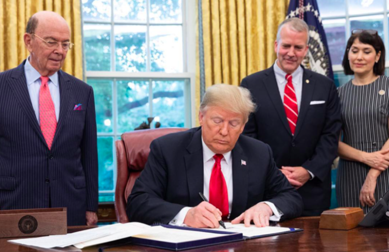 Sullivan goes bipartisan to address ocean acidification