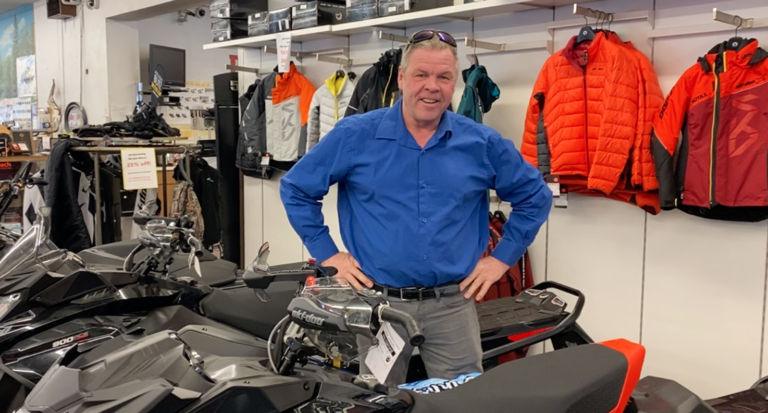 No toilet paper in the house? Has Craig got a deal for you!