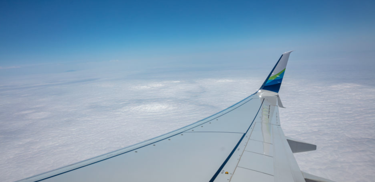 Alaska Airlines to give ‘yellow card’ warnings to those unmasked offenders