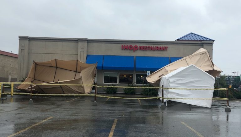 Berkowitz allows sit-down restaurants to open, just in time for first fall storm