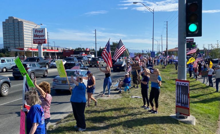 Anchorage Back the Blue rally draws hundreds