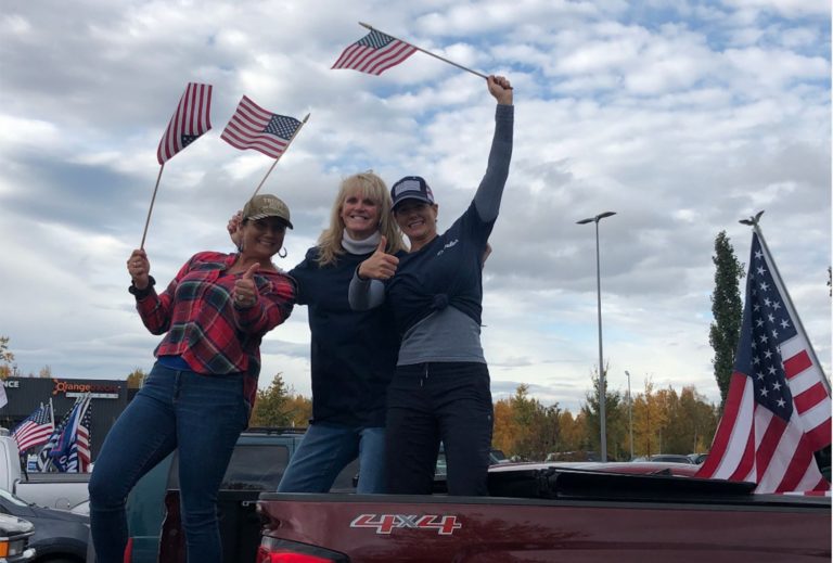 Trump rally draws hundreds