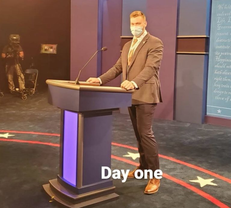 Alaskan college student ‘stands in’ for Trump as debate gets underway