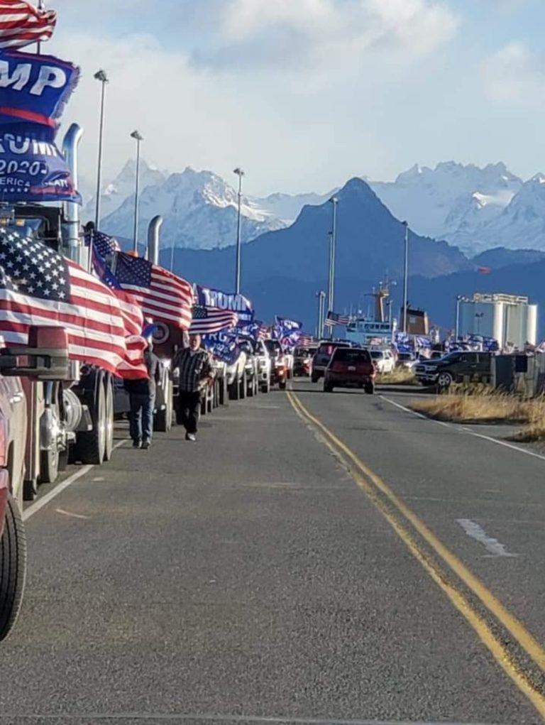 Homer is picture perfect: Trump rally was several miles long on the Spit