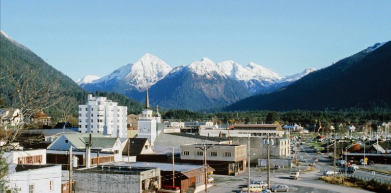 Sitkans refuse further local lockdown orders