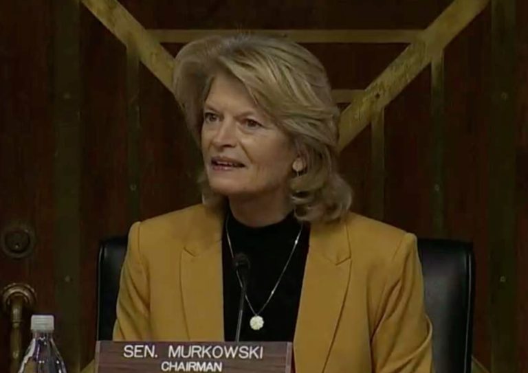 Murkowski politely explains to new Energy Secretary that Alaska is ‘resource anchor’