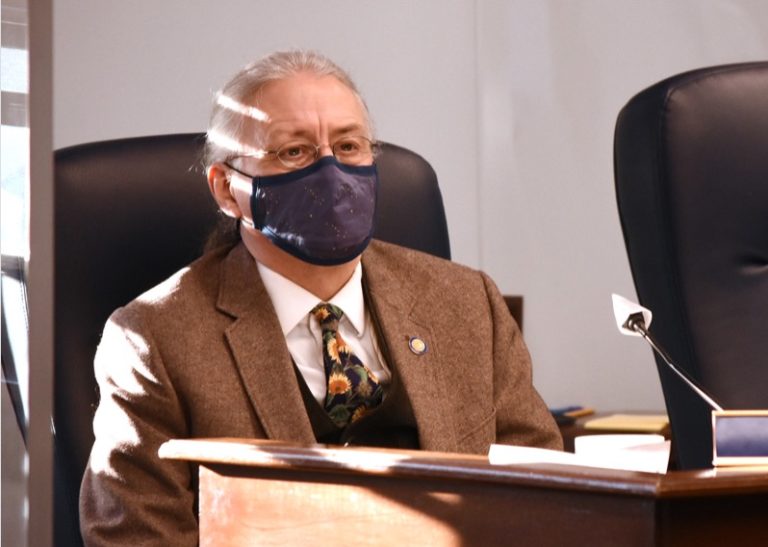 Sen. Tom Begich introduces state income tax bill — SB 100