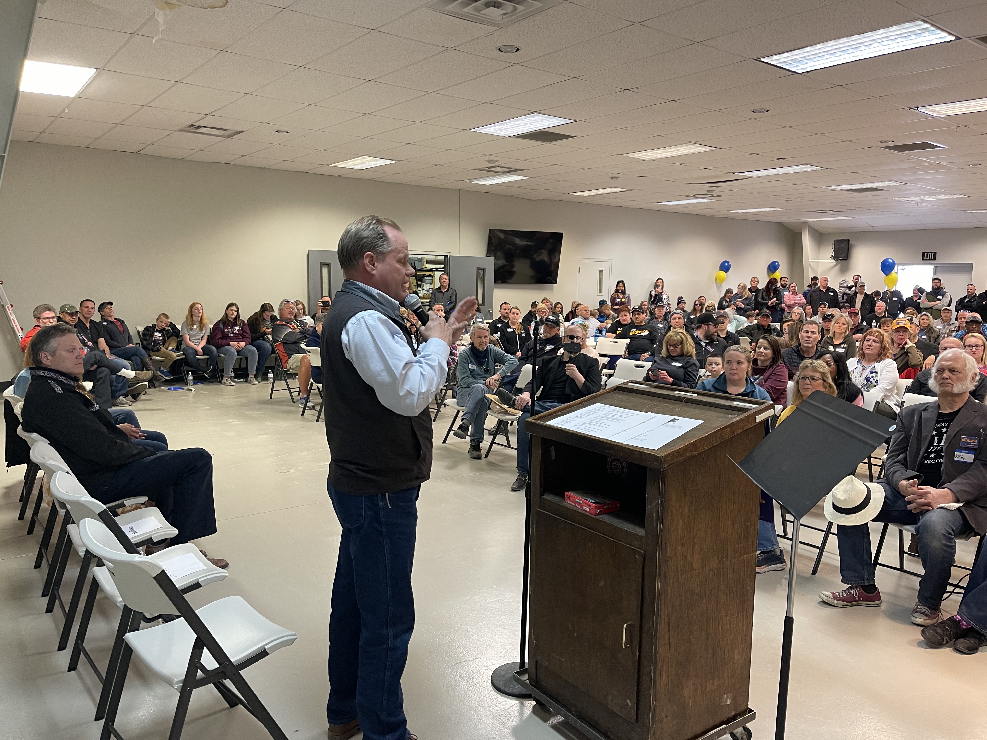 500 show for Bronson rally in Eagle River