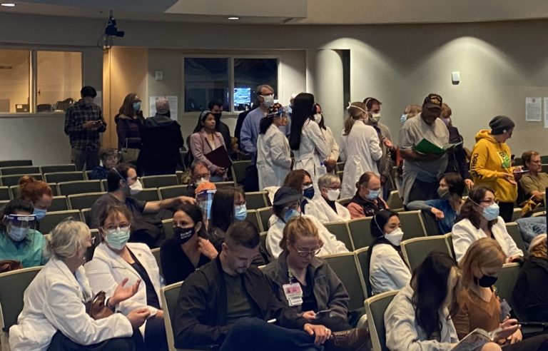 Medical theater: Doctors, nurses coordinated with liberal Assembly to intimidate community over vaccines