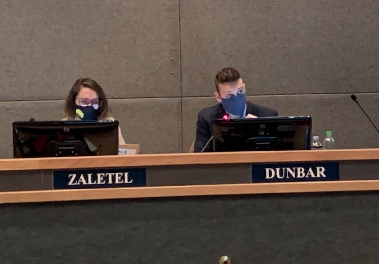 Anchorage Assembly gets nothing done, abruptly gavels out after passing another mask rule that few in room were obeying