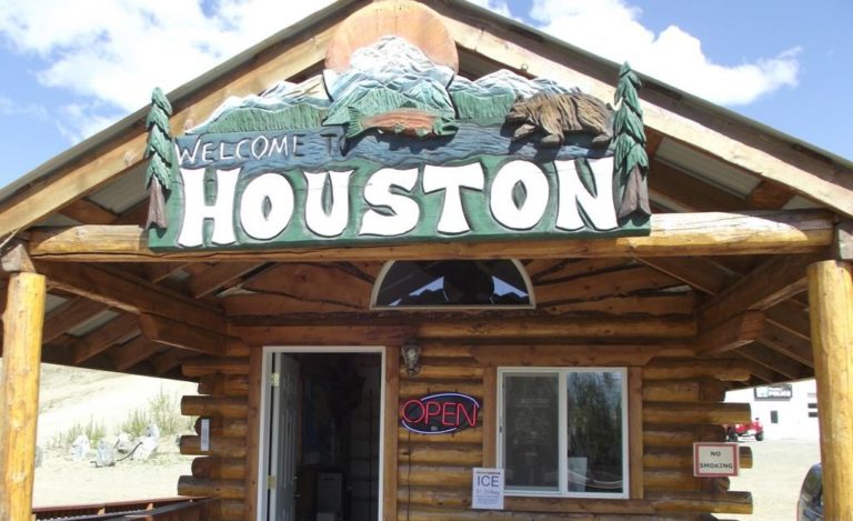 Small town politics: Houston mayor, deputy mayor, treasurer quit, leaving city without leadership