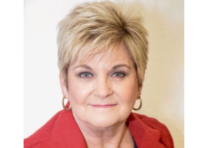 Wasilla Mayor Ledford wins reelection