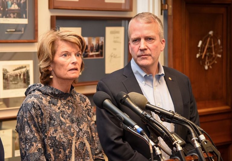 Strike averse: Murkowski votes ‘aye,’ Sullivan votes ‘no’ on resolution to prevent rail strike; it passes Senate 80-15