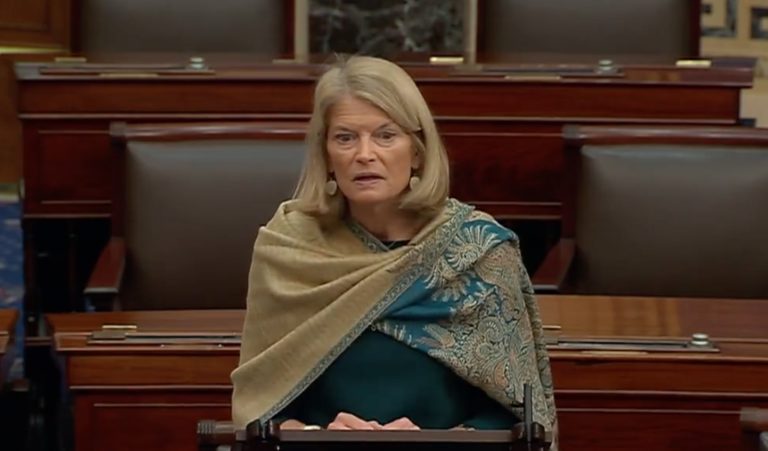 Alex Gimarc: Sen. Lisa Murkowski beclowns herself on Trump