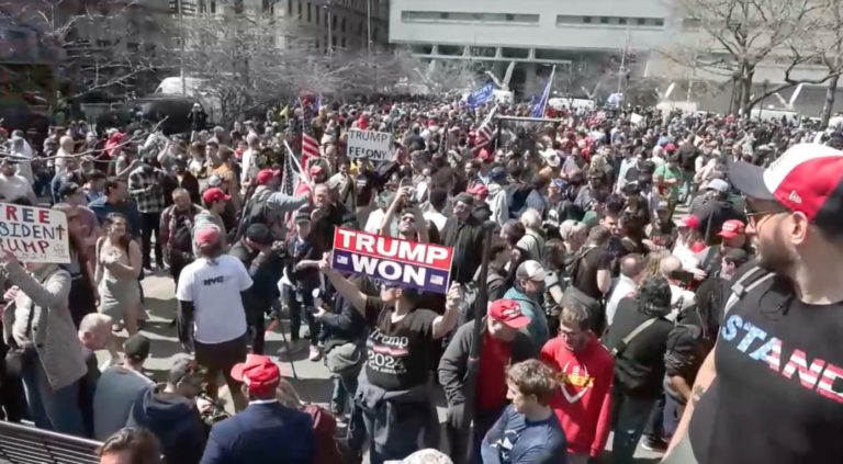 Circus in Manhattan as Trump appears in court on charges
