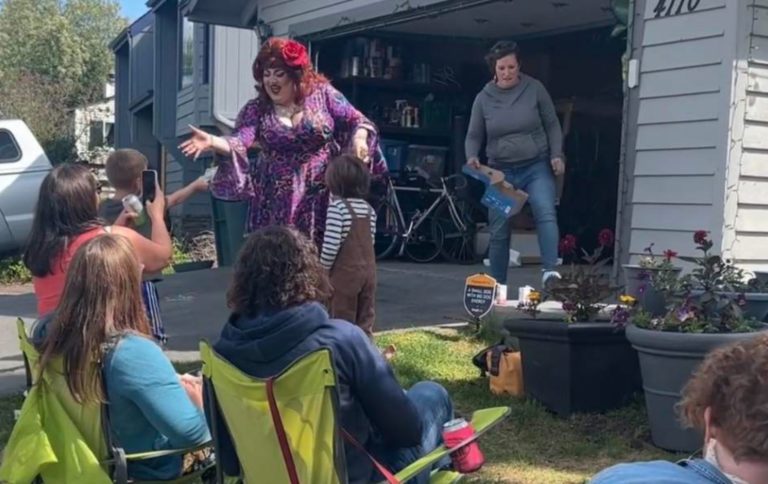 Former Anchorage Mayor Quinn-Davidson hosts drag queen show for children at her house