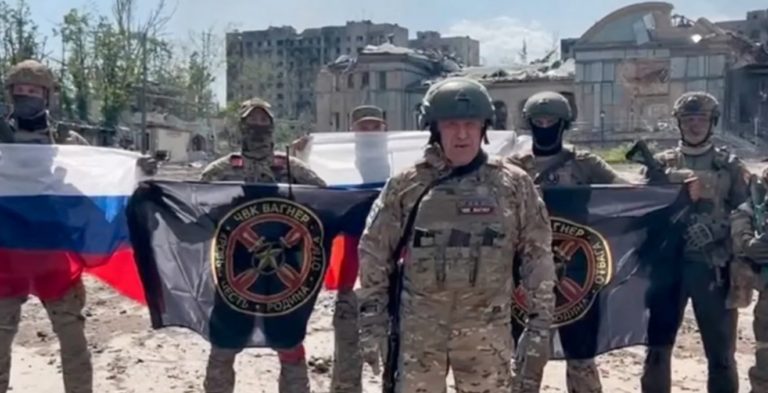 Warlord vs. Putin: Russia rebellion underway