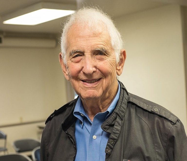 Daniel Ellsberg, leaker of Pentagon Papers to Sen. Mike Gravel, dead at 92