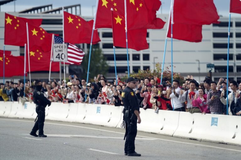 United States of China? San Francisco flies China’s flag after cleaning up city’s filth in preparation for President Xi