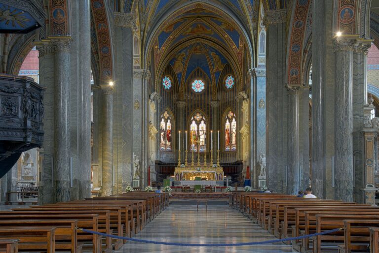 Alexander Dolitsky: In a church in Rome, an angel appeared and conveyed a message of peace