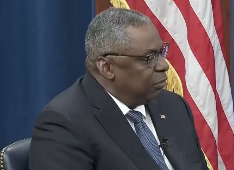 Secretary of Defense Austin back in hospital