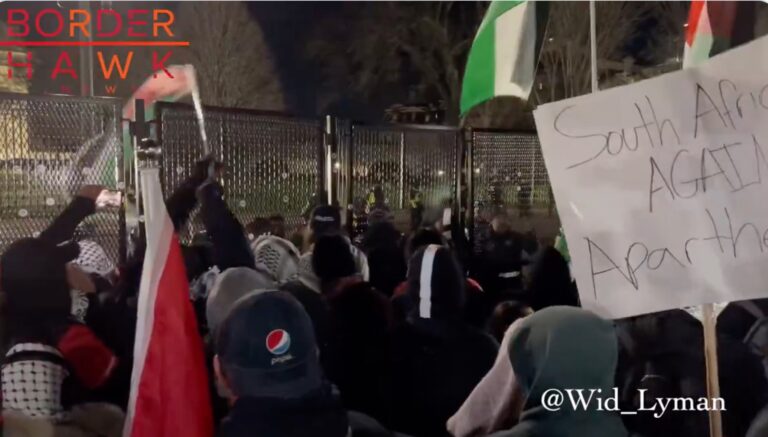 Video: White House evacuates ‘non-essential personnel’ due to violent pro-Hamas protest outside