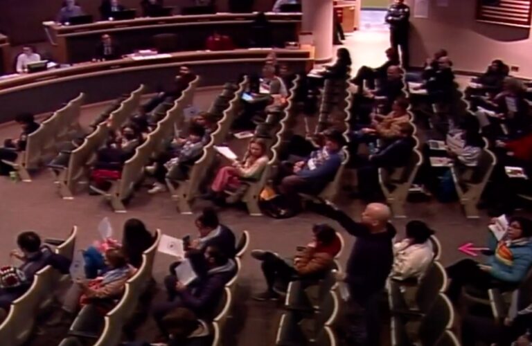 Crowd shouts ‘Cowards!’ but Anchorage Assembly takes pass on Gaza cease fire resolution