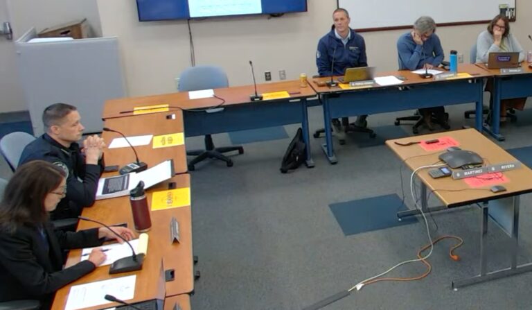 Hastily called meeting: Mayor LaFrance apologizes to police for disparaging them last week at press conference