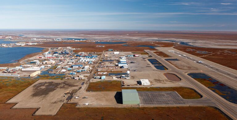 Two killed in fatal North Slope helicopter crash identified as Maine bird scientist and veteran pilot