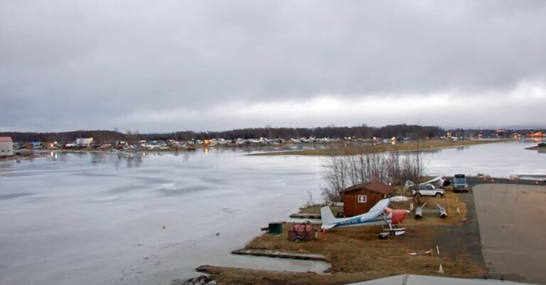 Reports of funnel cloud or tornado, thunderstorms by pilots near Anchorage