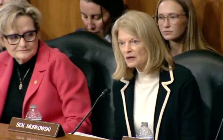 Flip: Murkowski now supports a Trump nominee