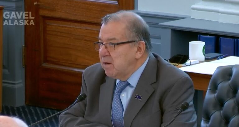 Senators propose fixing Permanent Fund calculations