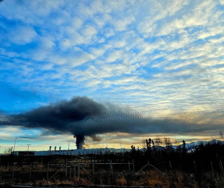 Video: A well-known GOP political figure’s business burns in midtown Anchorage, flames reach four stories
