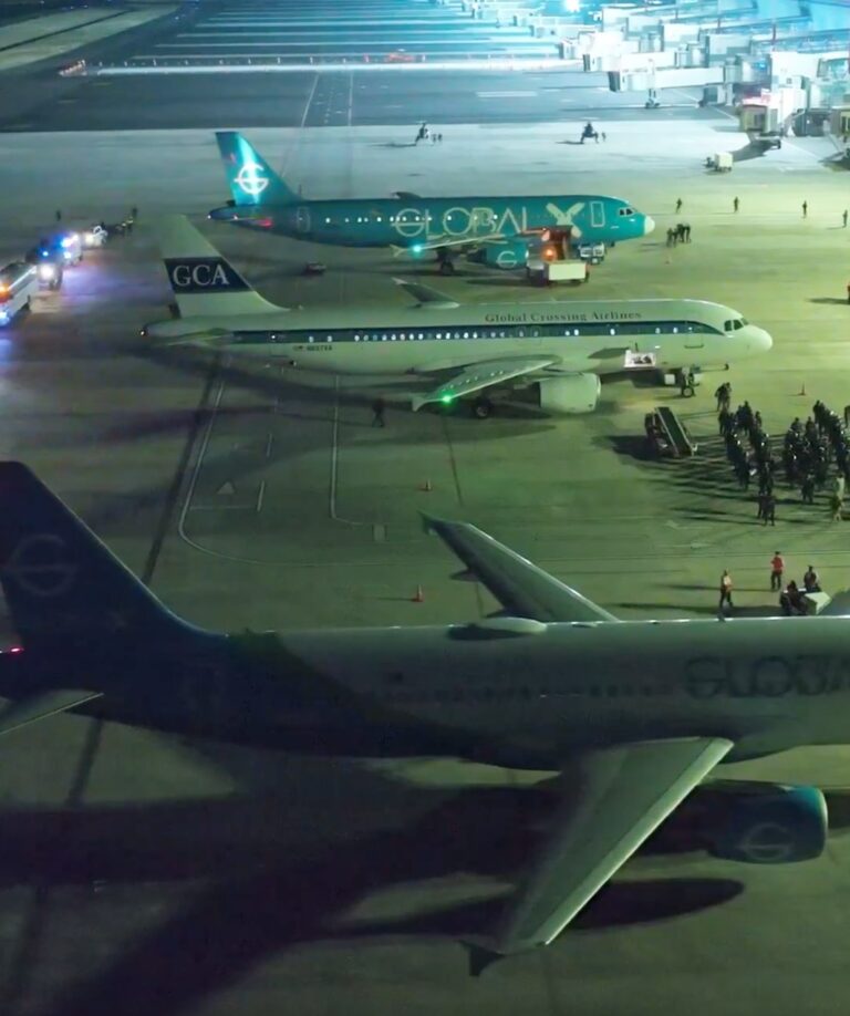 Supreme Court temporarily halts deportation of some Venezuelans identified as gang members