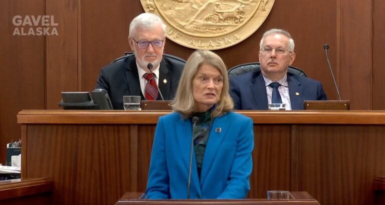 Tough crowd: Murkowski gets tepid response in Legislature as she defends Venezuelan criminals