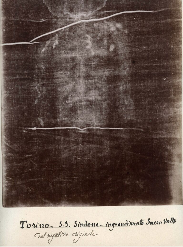 Bob Bird: Holy Week, Holy Shroud