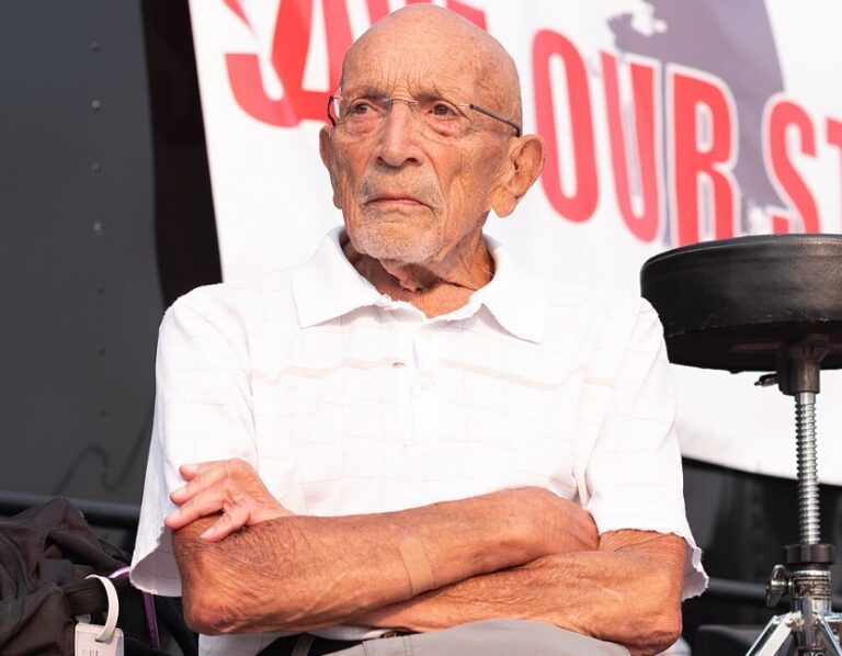 Middle finger to the governor: Man who chaired Recall Dunleavy to get a park named after him?