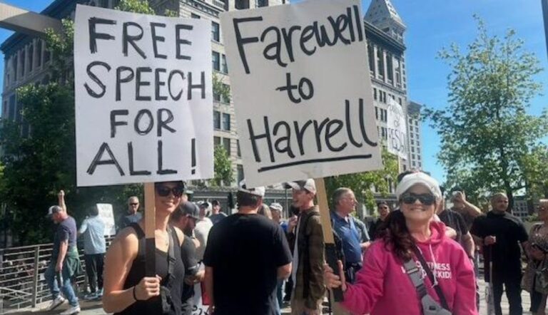 Video: Christian gathering outside Seattle City Hall attract confrontational transgender protesters