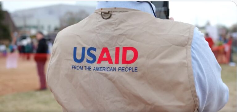 Video: AFL-CIO sides with Democrats against America First blue-collar jobs plan