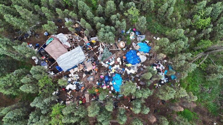 Video: Drone footage reveals sprawling vagrant occupation expanding in S. Anchorage greenbelt