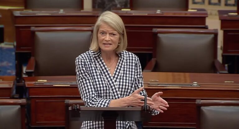 Murkowski breaks from Sen. Cassidy, White House in CDC firing debate