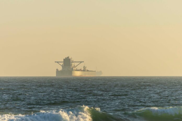 Oil tanker